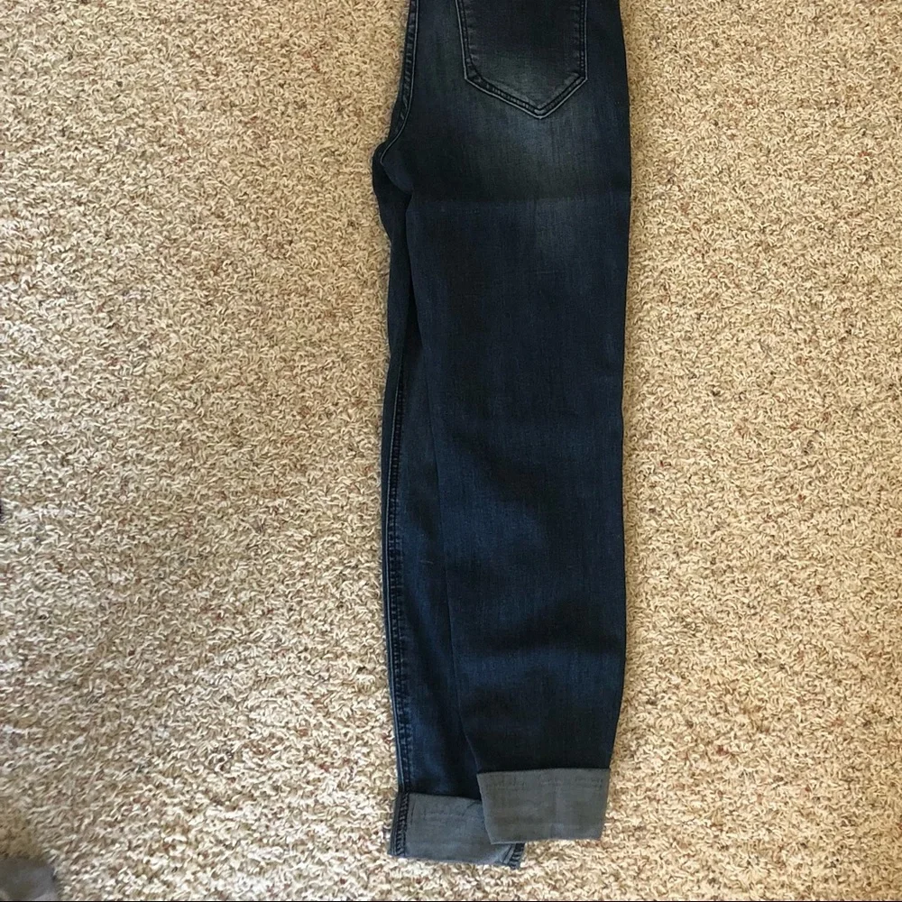 Jeans - Picture 1 of 3